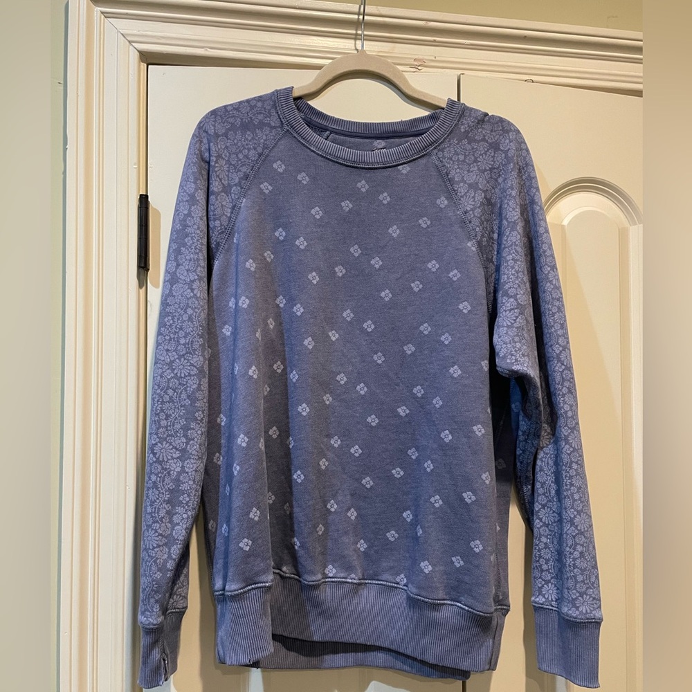 Aerie Floral Sweatshirt size Medium